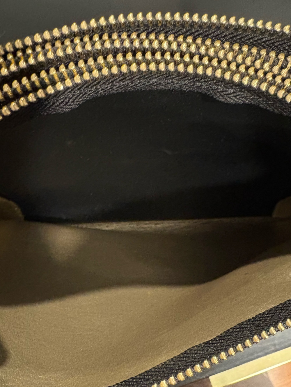 Naturalizer Westside Black Crossbody Bag Triple Zip Gold Hardware - Picture 9 of 12